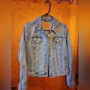Levis jean jacket women's size large